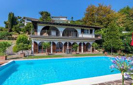 Villa – Padenghe sul Garda, Lombardei, Italien. 1 100 000 €