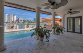 Villa – Pine Tree Drive, Miami Beach, Florida,  Vereinigte Staaten. $5 300 000