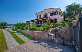 Villa – Bardolino, Veneto, Italien. 1 990 000 €