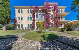 Villa – Salò, Lombardei, Italien. 2 000 000 €