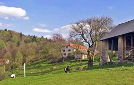 Haus in der Stadt – Tolmin, Slowenien. 695 000 €