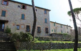 Schloss – Montegabbione, Umbria, Italien. 900 000 €