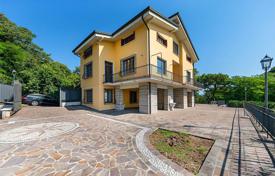 Villa – Padenghe sul Garda, Lombardei, Italien. 2 850 000 €